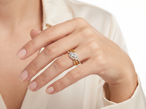 Aurora Bypass Diamond Ring