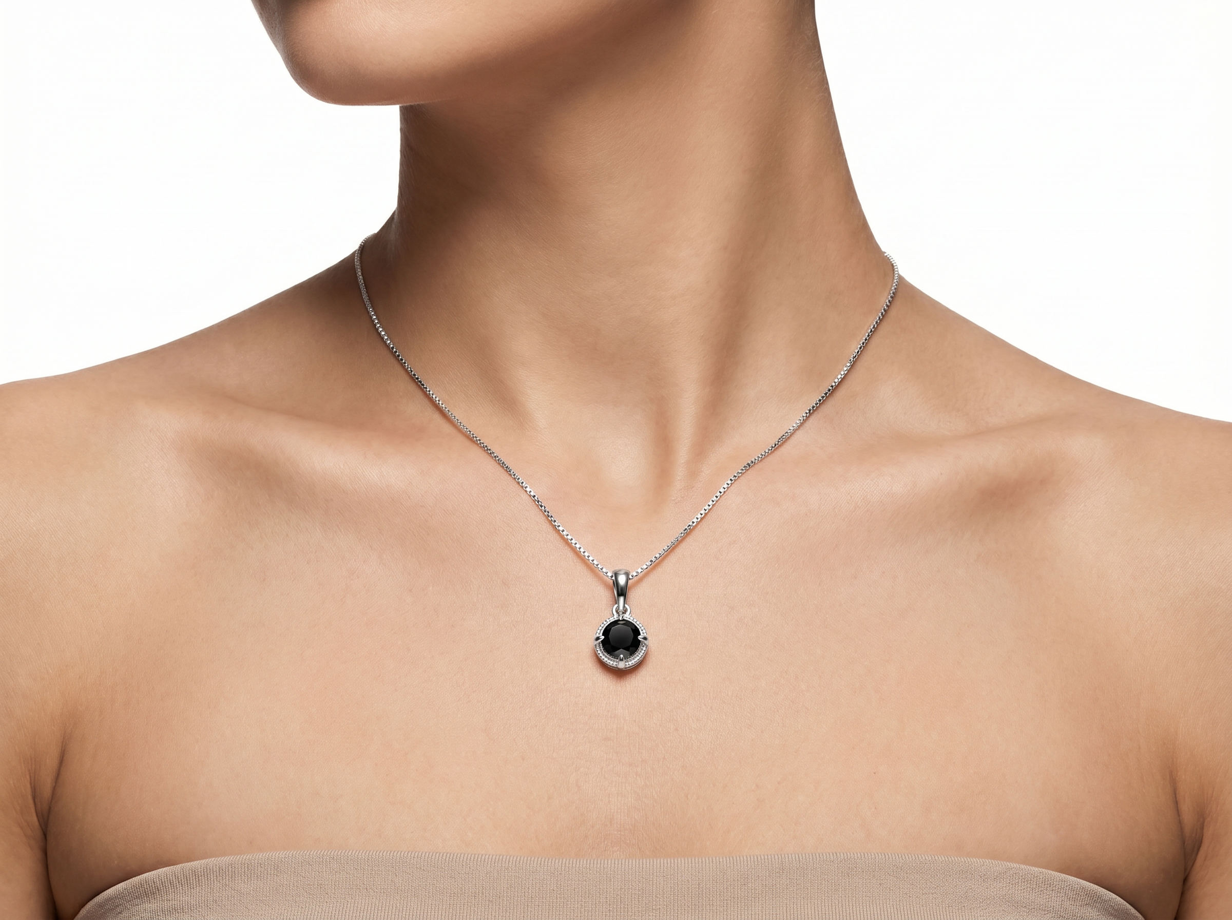 Noir Solstace Pendant Necklace